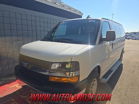 Used 2025 Chevrolet Express 2500 w/ Driver Convenience Package RWD image 1