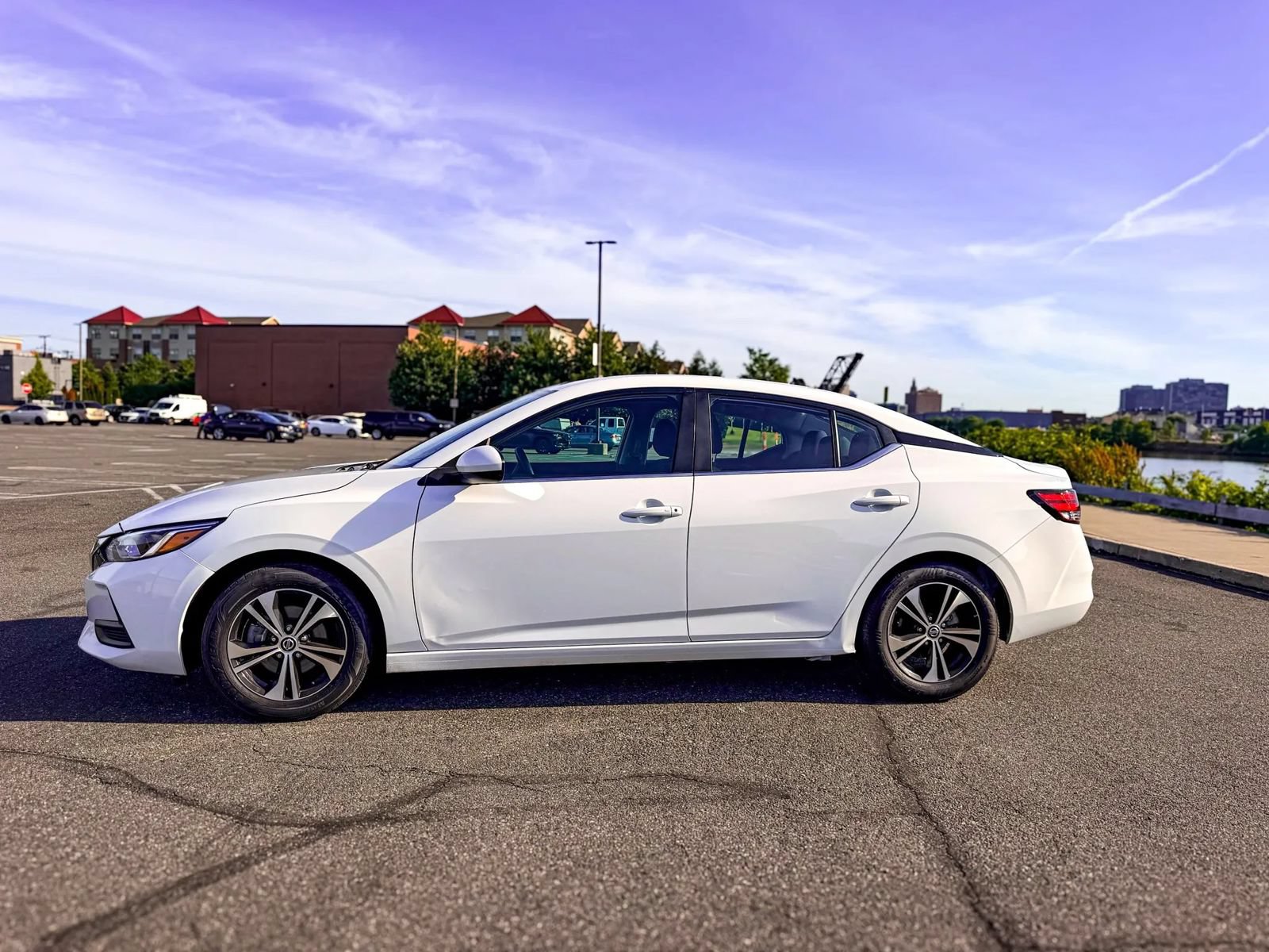 Used 2023 Nissan Sentra SV FWD image 4