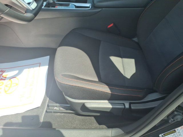 Used 2025 Nissan Sentra SR w/ Midnight Edition FWD image 12