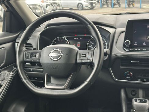 Used 2025 Nissan Rogue SV AWD/4WD image 36