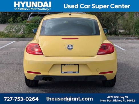 Used 2012 Volkswagen Beetle 2.5 FWD image 4
