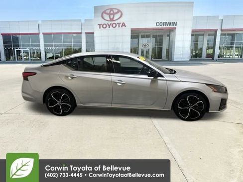 Used 2024 Nissan Altima 2.5 SR image 6