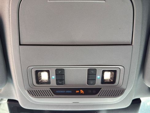 Used 2021 Ford Explorer XLT w/ Equipment Group 202A image 18