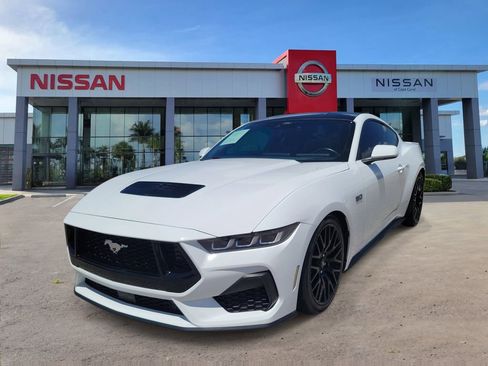 Used 2024 Ford Mustang GT RWD image 10