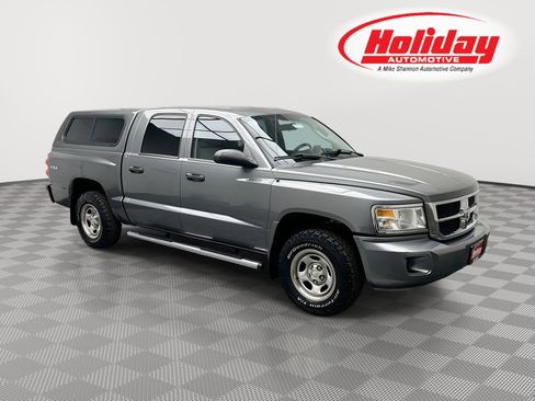 Used 2011 Dodge Dakota ST image 1