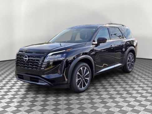 New 2026 Nissan Pathfinder Platinum FWD image 1