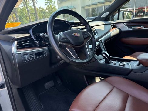 Used 2024 Cadillac XT5 Premium Luxury image 17