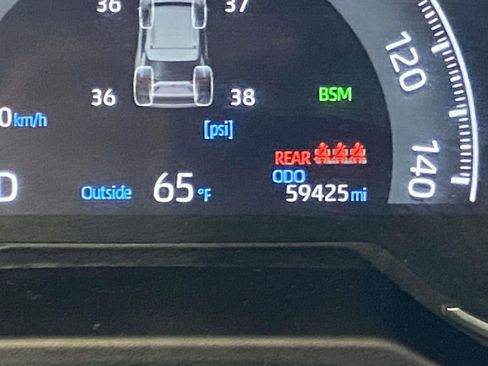 Certified 2024 Toyota RAV4 XLE image 28