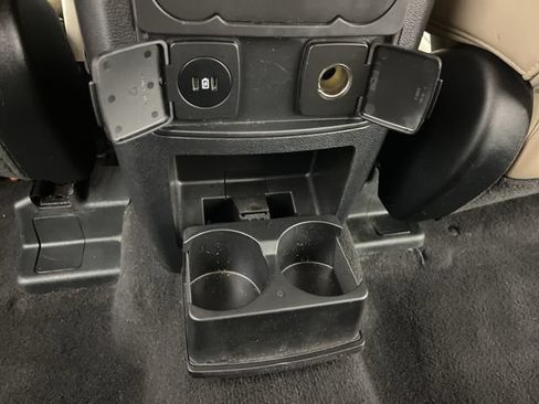 Used 2024 Ford Explorer XLT w/ Equipment Group 202A RWD image 41