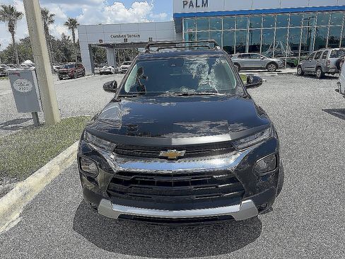 Certified 2023 Chevrolet TrailBlazer LT w/ Convenience Package FWD image 40