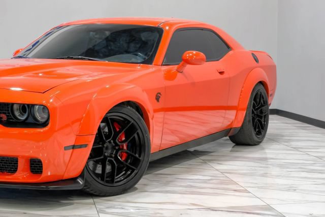 Used 2018 Dodge Challenger SRT Hellcat RWD image 7