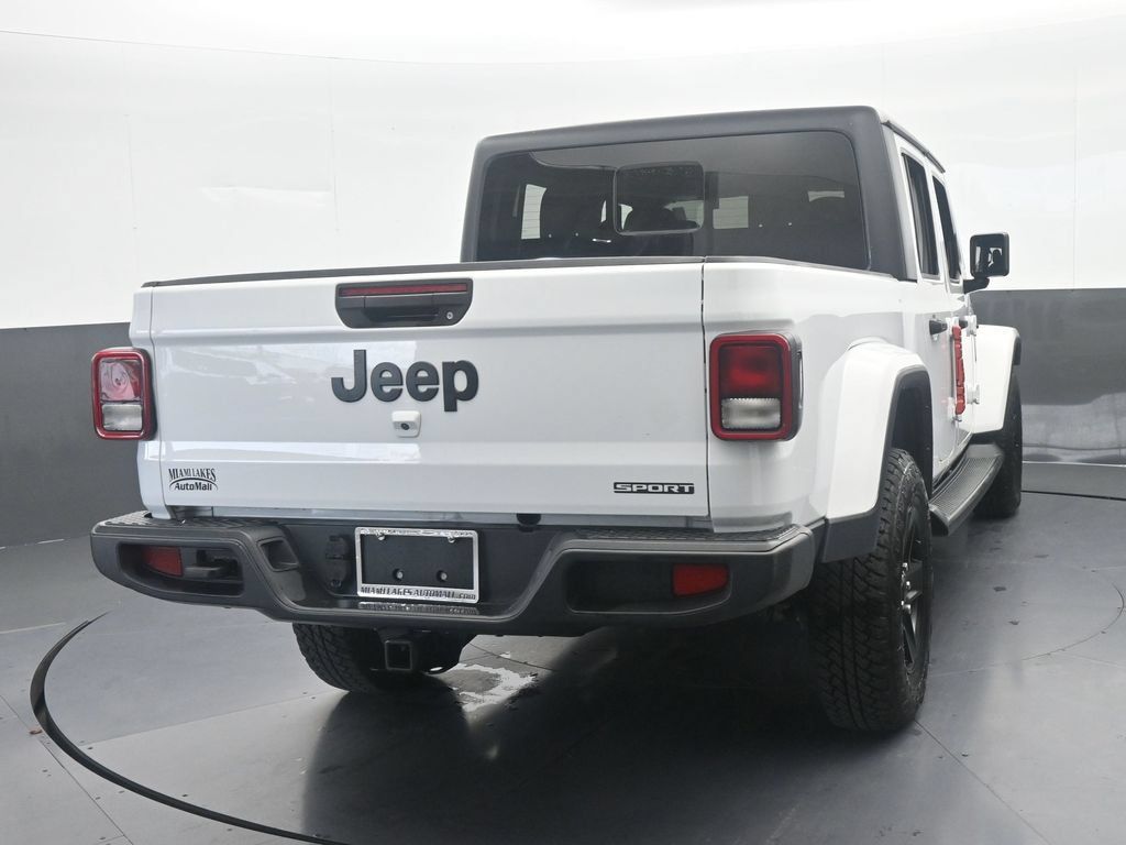 Used 2021 Jeep Gladiator Sport AWD/4WD image 5
