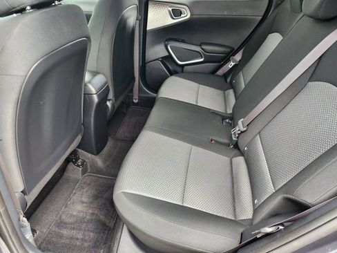 Used 2021 Kia Soul LX image 30