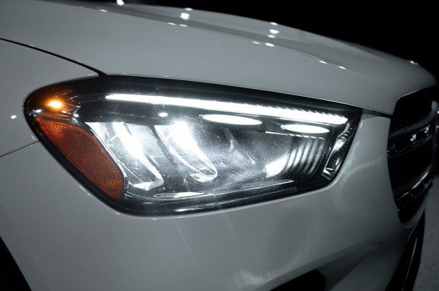 Used 2024 Mercedes-Benz GLE 450 4MATIC image 7