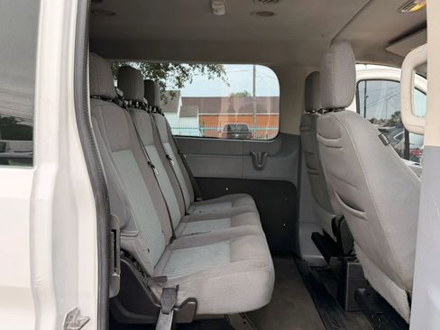 Used 2019 Ford Transit 350 XLT RWD image 15