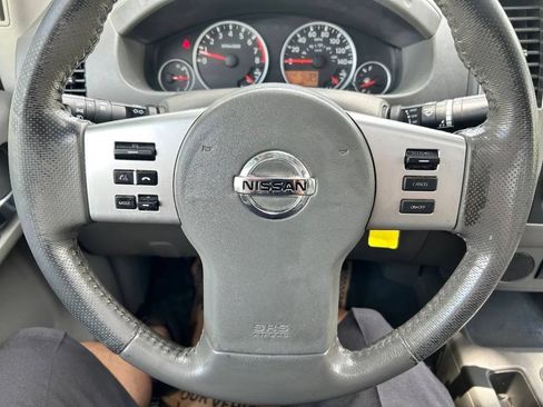 Used 2019 Nissan Frontier SL RWD image 16