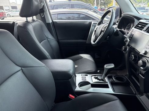 Used 2023 Toyota 4Runner TRD Sport image 3