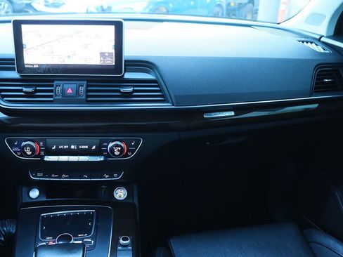 Used 2018 Audi Q5 Premium Plus w/ Premium Plus Package image 46