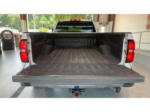 Used 2017 Chevrolet Silverado 3500 W/T w/ WT Convenience Package AWD/4WD image 8