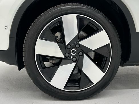 Used 2023 Volvo C40 P8 Recharge Ultimate w/ Protection Package Premier AWD/4WD image 8