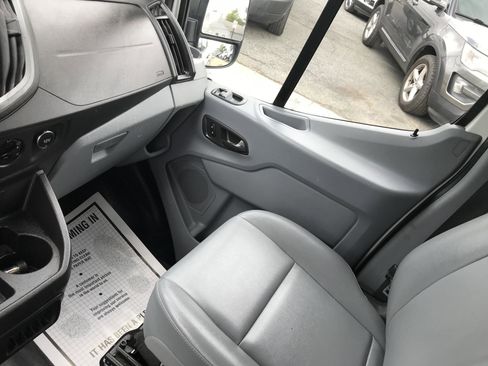 Used 2017 Ford Transit 250 RWD image 13