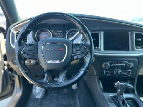 Used 2019 Dodge Charger R/T RWD image 12