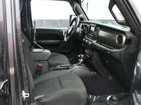 Used 2019 Jeep Wrangler Unlimited Sport S image 10