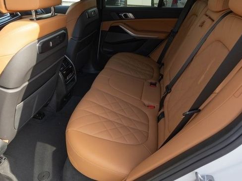 Certified 2026 BMW X5 xDrive40i image 18