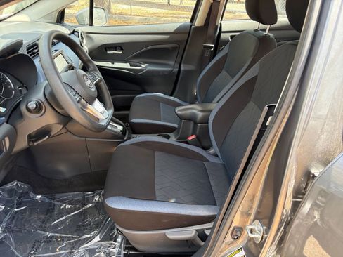 Used 2025 Nissan Versa SV image 23