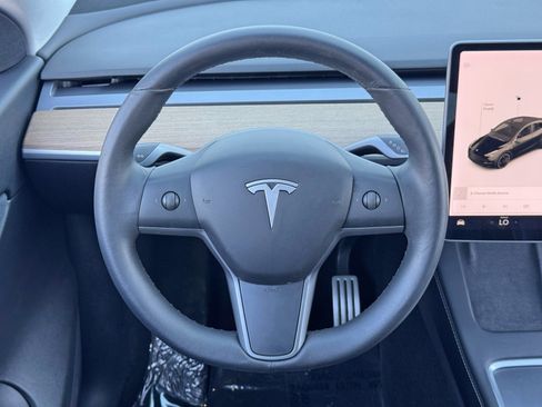 Used 2021 Tesla Model Y Performance image 18