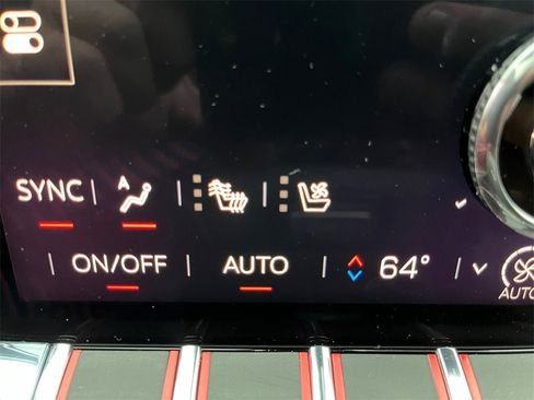 Used 2025 GMC Yukon AT4 Ultimate w/ LPO, Floor Liner Package image 24