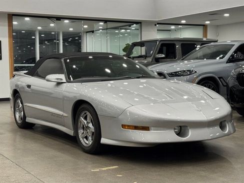 Used 1997 Pontiac Firebird Trans Am image 3