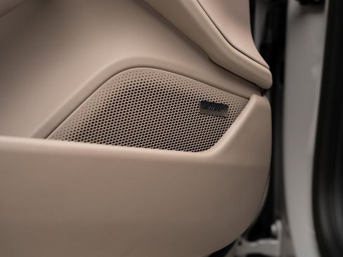 Used 2023 Porsche Taycan 4S image 55