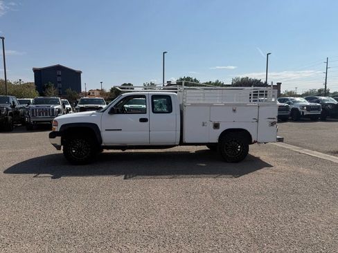 Used 2002 GMC Sierra 2500 2WD Extended Cab HD image 8