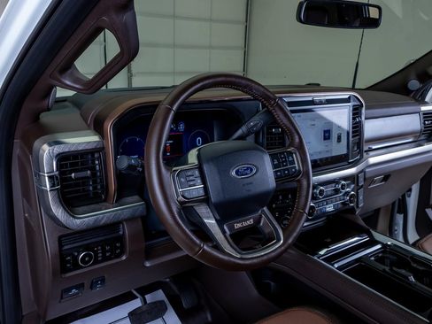 Used 2026 Ford F250 King Ranch w/ Chrome Package AWD/4WD image 15
