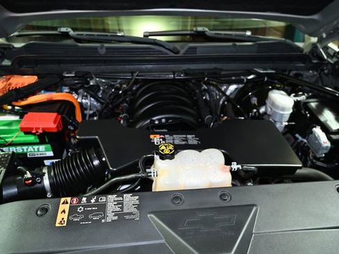 Used 2018 Chevrolet Silverado 1500 LT w/ LT Eassist Package image 19