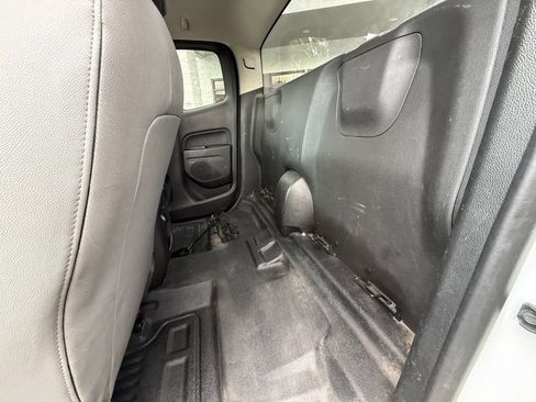 Used 2017 Chevrolet Colorado W/T RWD image 6