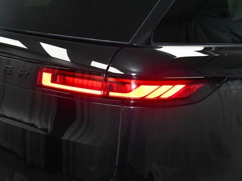 Used 2025 Land Rover Range Rover Sport Autobiography image 87