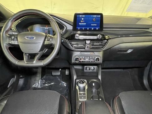 Used 2025 Ford Escape ST-Line Select AWD/4WD image 25