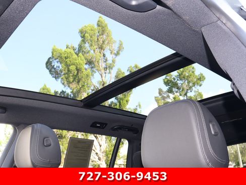 Certified 2025 Mercedes-Benz GLS 450 4MATIC w/ AMG Line Exterior image 5