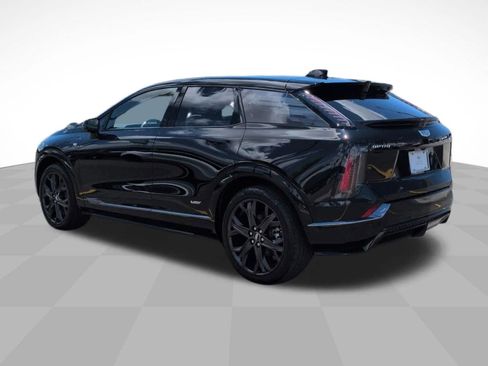 New 2026 Cadillac Optiq V AWD/4WD image 7