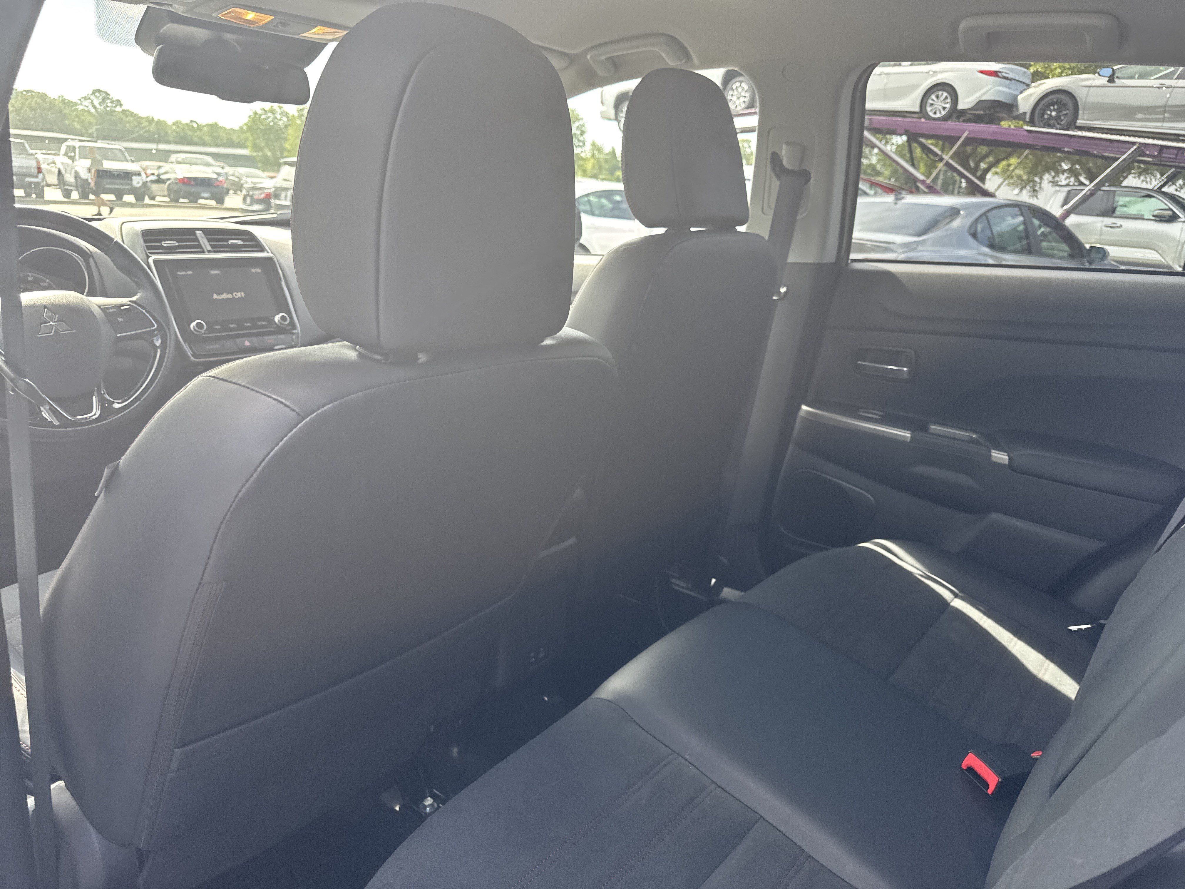 Used 2025 Mitsubishi Outlander Sport ES AWD/4WD image 19