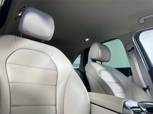 Used 2016 Mercedes-Benz GLC 300 4MATIC image 19