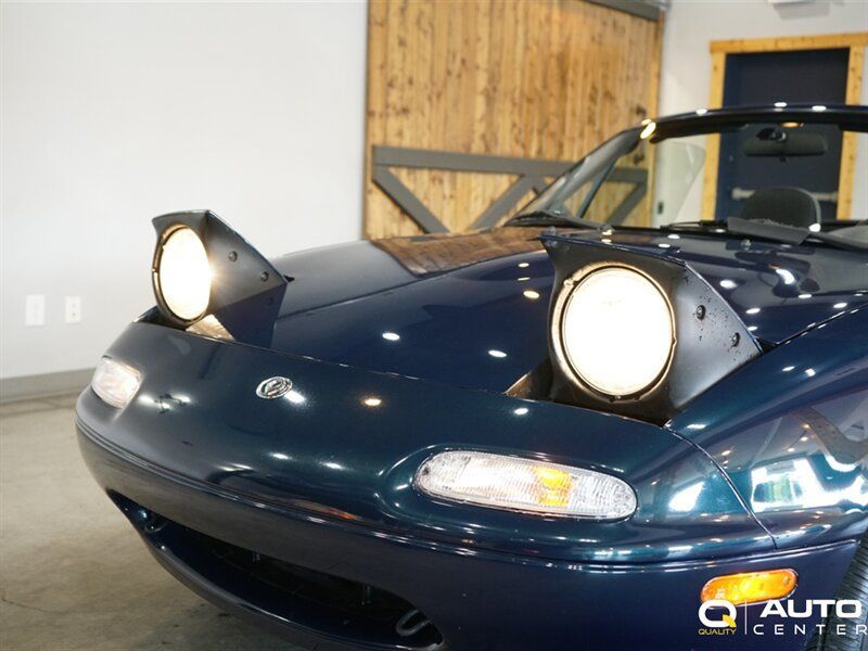 Used 1996 MAZDA MX-5 Miata RWD image 14