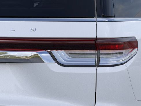 New 2023 Lincoln Navigator Reserve AWD/4WD image 21