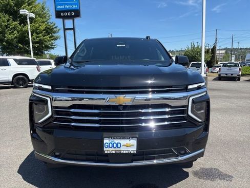 New 2026 Chevrolet Suburban LT w/ Comfort Package AWD/4WD image 8