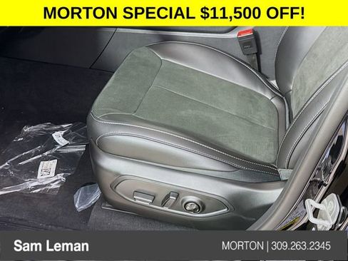 New 2025 Jeep Grand Cherokee L Altitude image 18