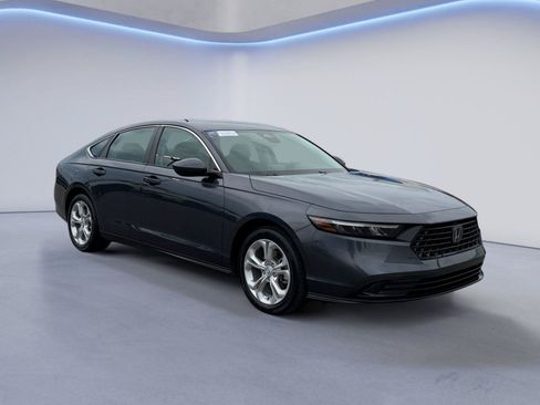 Certified 2023 Honda Accord LX image 1