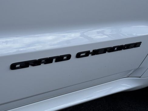 Used 2021 Jeep Grand Cherokee Limited X RWD image 33