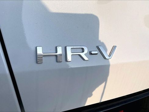 New 2026 Honda HR-V EX-L image 9